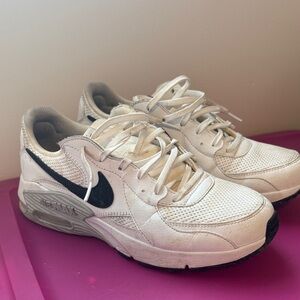 Nike women’s air max sneakers